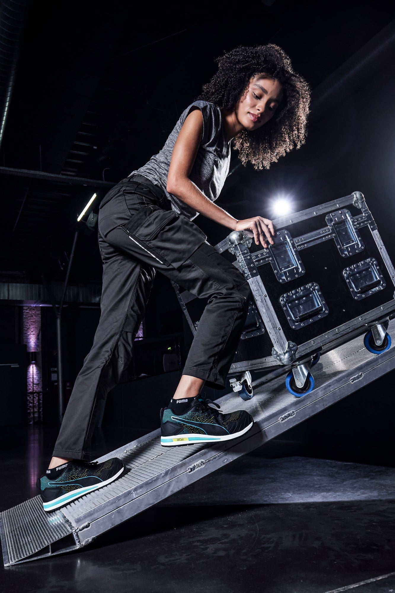 Puma Safety Vivid GH Low S1P sikkerhedssko - tranemoshop.dk